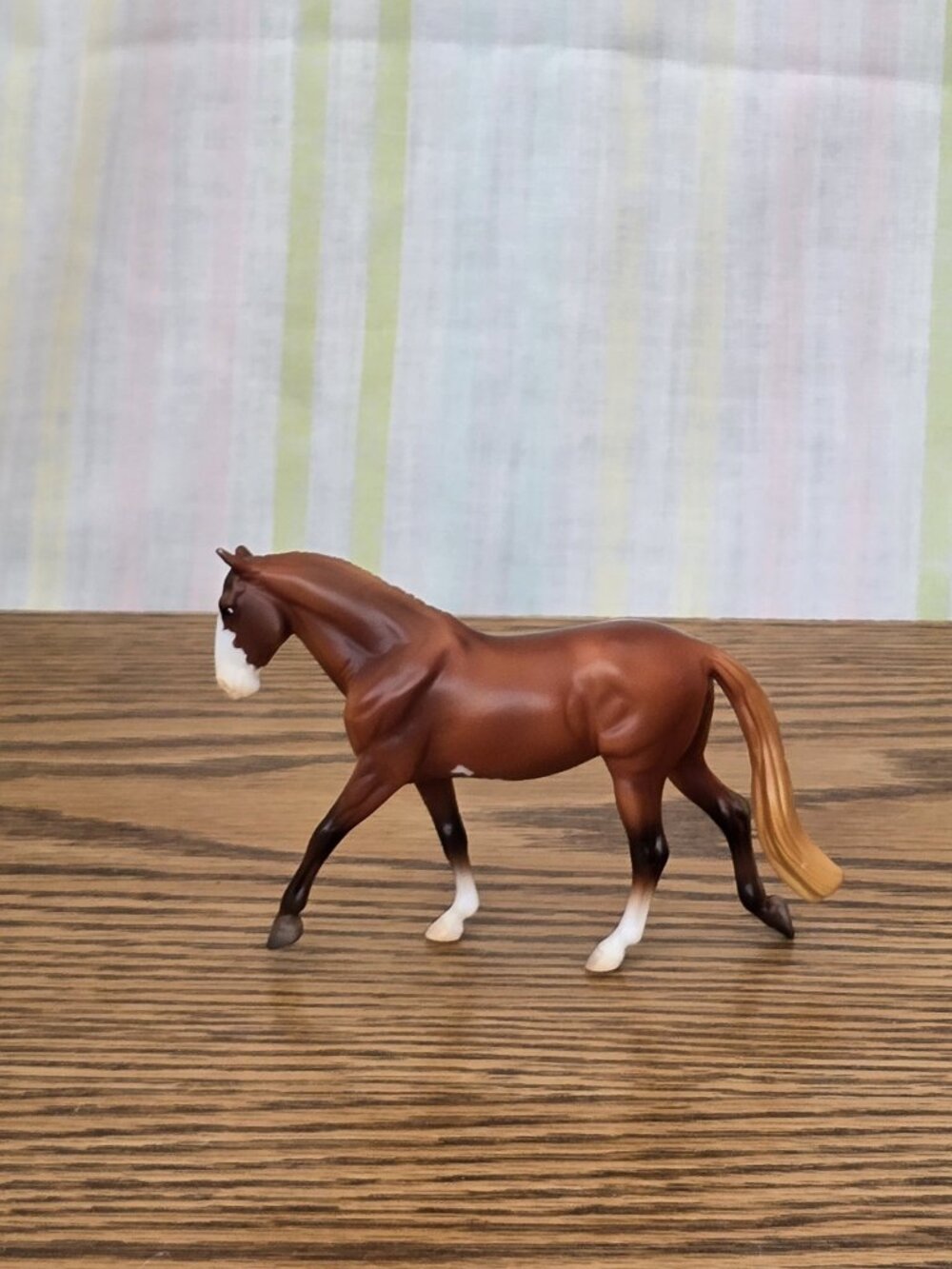 Breyer Stablemates Chestnut Irish Draught B-SM-10337